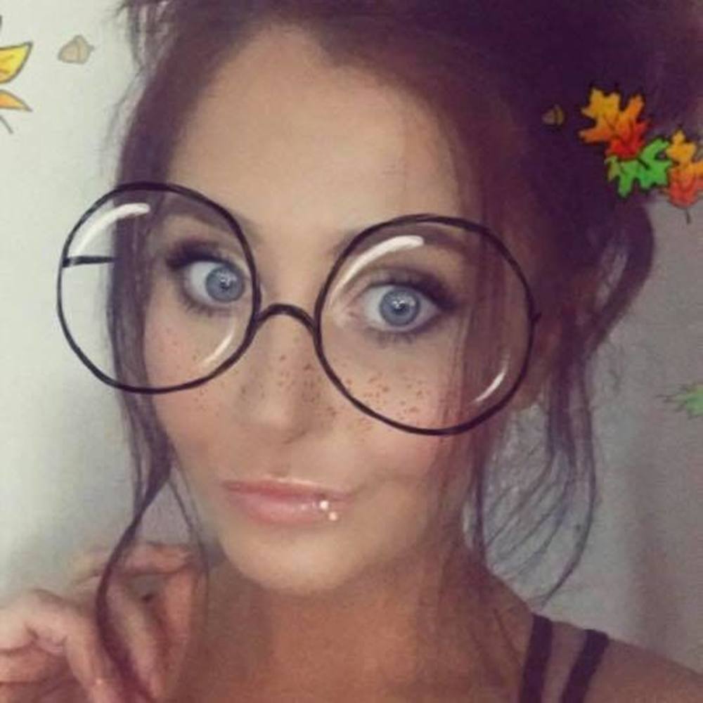 Meet your Posher, Kelly